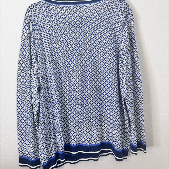Talbots Blue and White Chic Geometric Patterned Blouse with Button Detail 2x - Picture 8 of 9